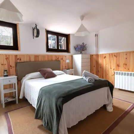 Casa Escarrilla,10 Personas, Vistas&patio, Game Эскаррилья